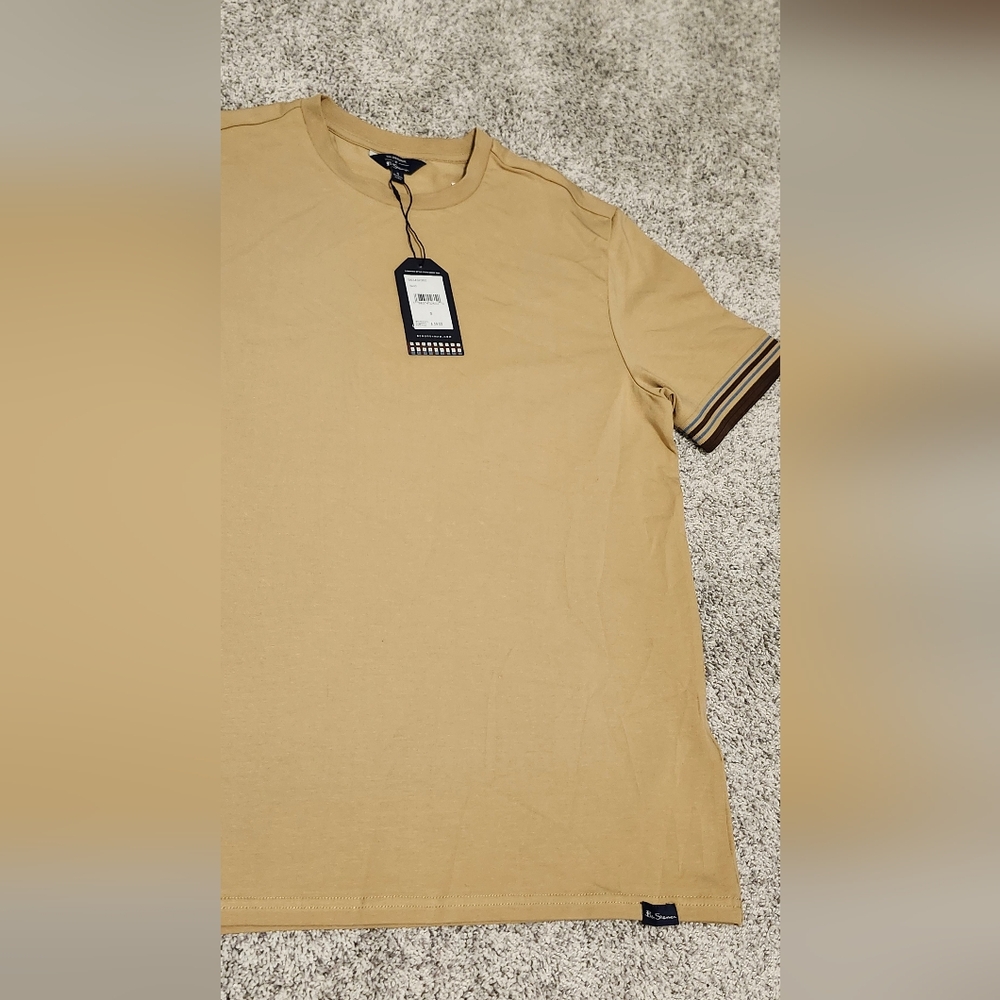 Greg Norman mens t-shirt size S beige